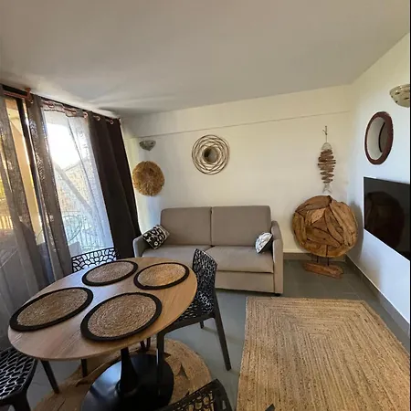 La Piscine - Appt Pour 6 Climatise Avec Piscine Apartment *