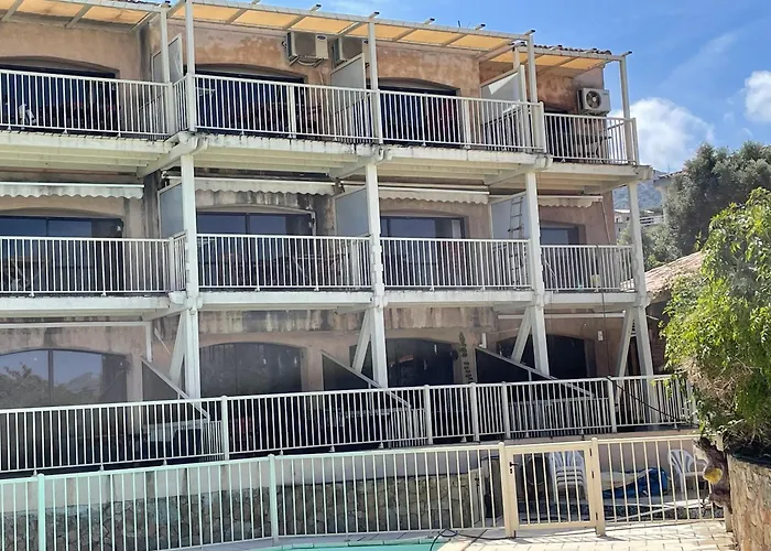 La Piscine - Appt Pour 6 Climatise Avec Piscine Appartement LʼÎle-Rousse