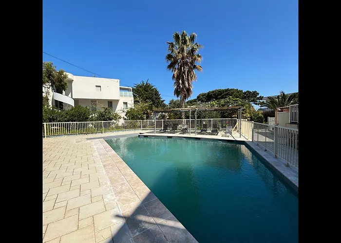 La Piscine - Appt Pour 6 Climatise Avec Piscine * LʼÎle-Rousse